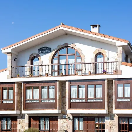 Guest house La Fuentona De 3*