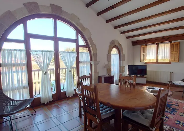 게스트하우스 La Fuentona De 3*